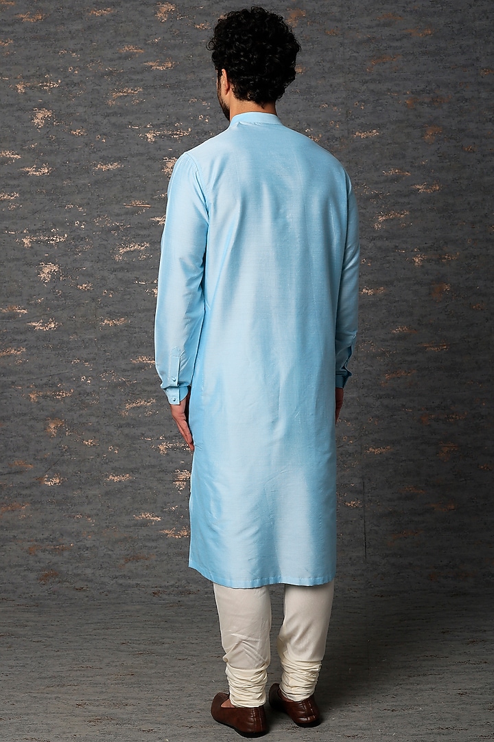 Sky Blue Embroidered Kurta Set by Rajesh Pratap Singh Men at Pernia's Pop Up Shop
