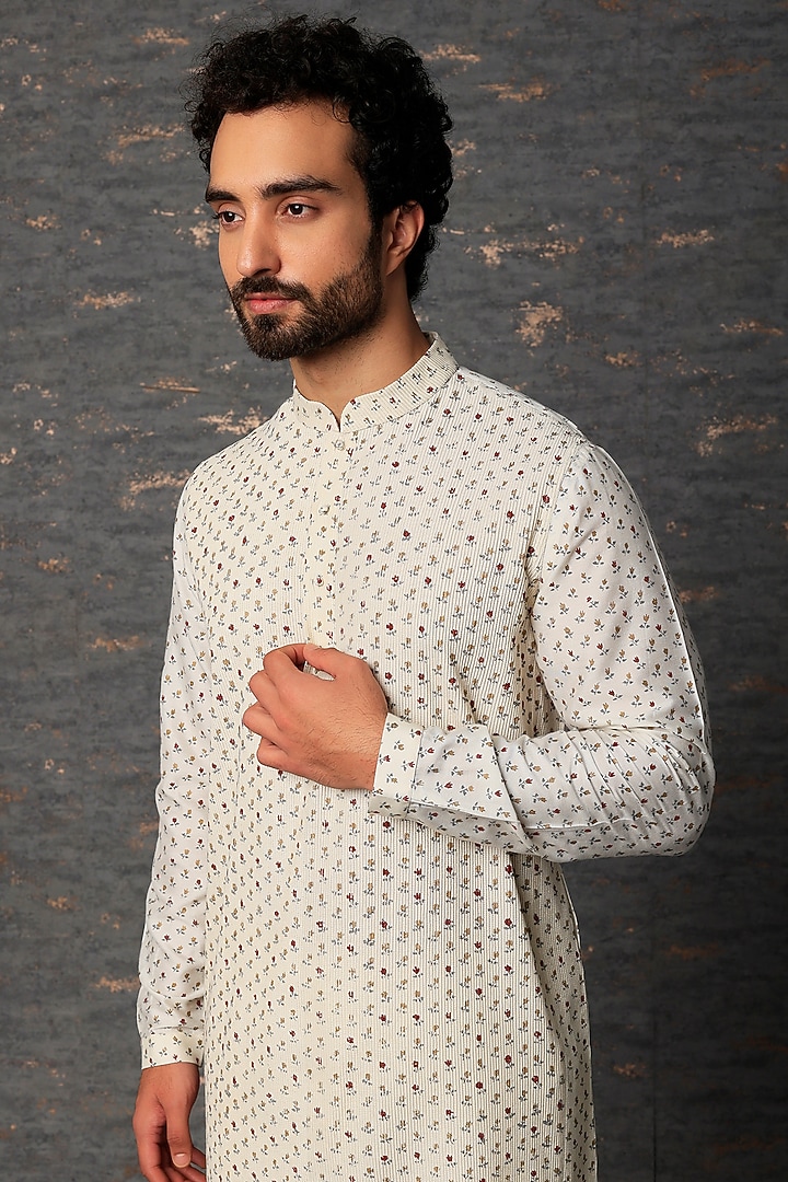 Beige Block Printed Pintucked Kurta Set by Rajesh Pratap Singh Men at Pernia's Pop Up Shop