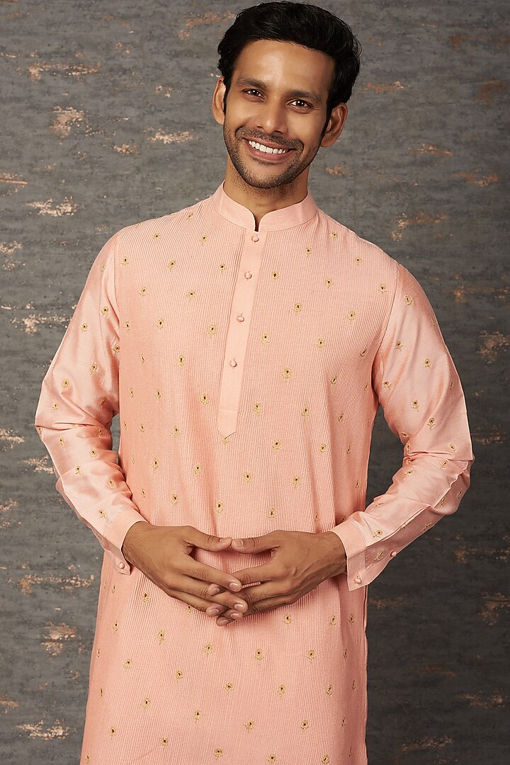 Peach Embroidered Kurta Set by Rajesh Pratap Singh Men at Pernia's Pop Up Shop