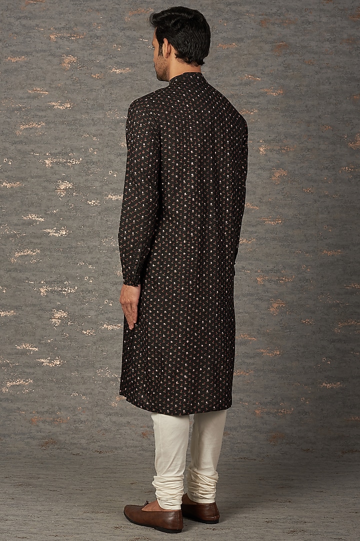 Black Printed Kurta Set by Rajesh Pratap Singh Men at Pernia's Pop Up Shop