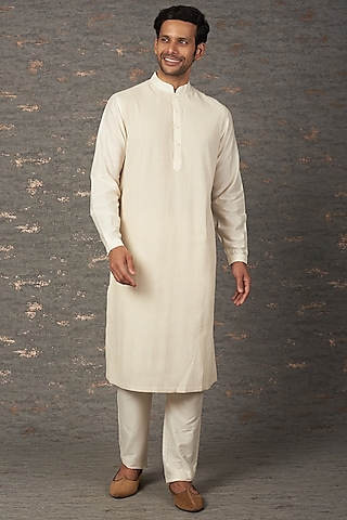 White Zari Embroidered Kurta Set by Rajesh Pratap Singh Men