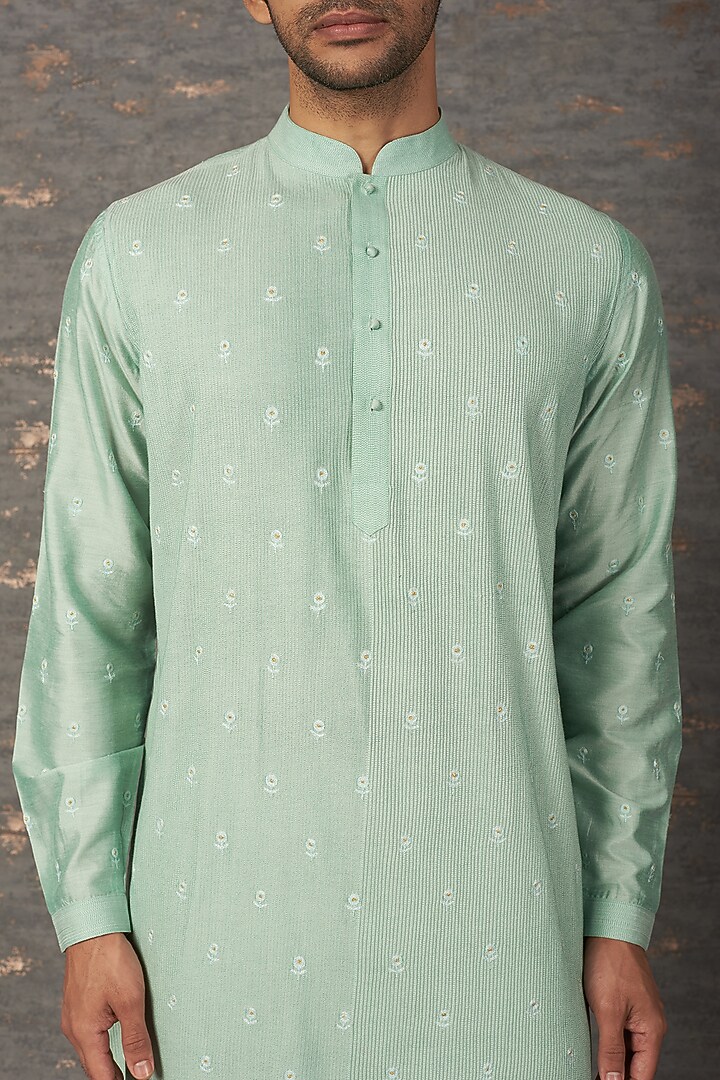Mint Green Viscose Embroidered Kurta Set by Rajesh Pratap Singh Men at Pernia's Pop Up Shop