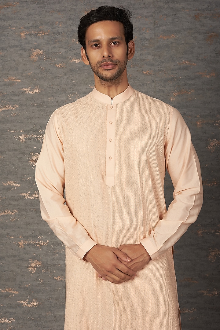Light Pink Viscose Kurta Set by Rajesh Pratap Singh Men at Pernia's Pop Up Shop