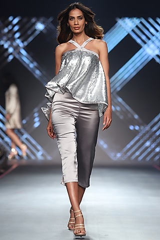 Grey Cropped Pants by RS by Rippii Sethi