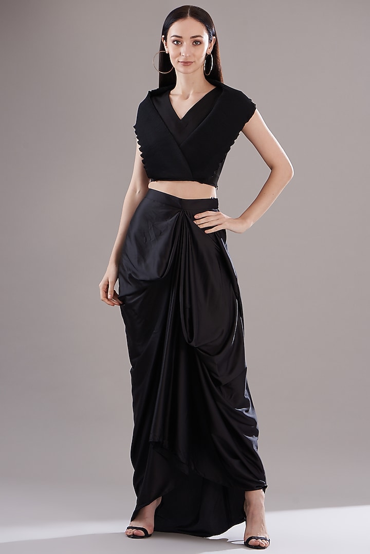 Black Tissue Pre-Draped Wedding Saree Set by RITIKA ARYA JAIN at Pernia's Pop Up Shop