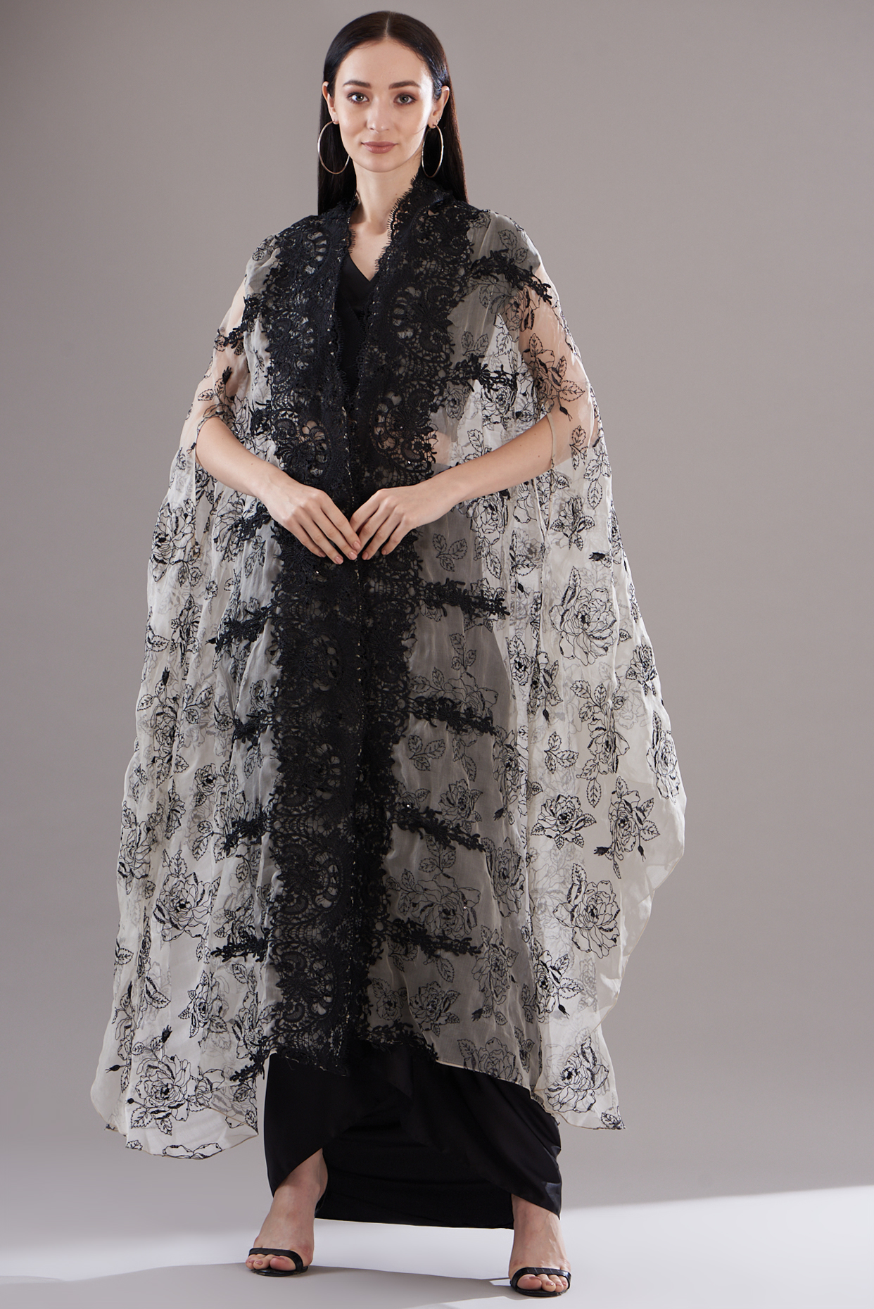 Black lace cape new arrivals