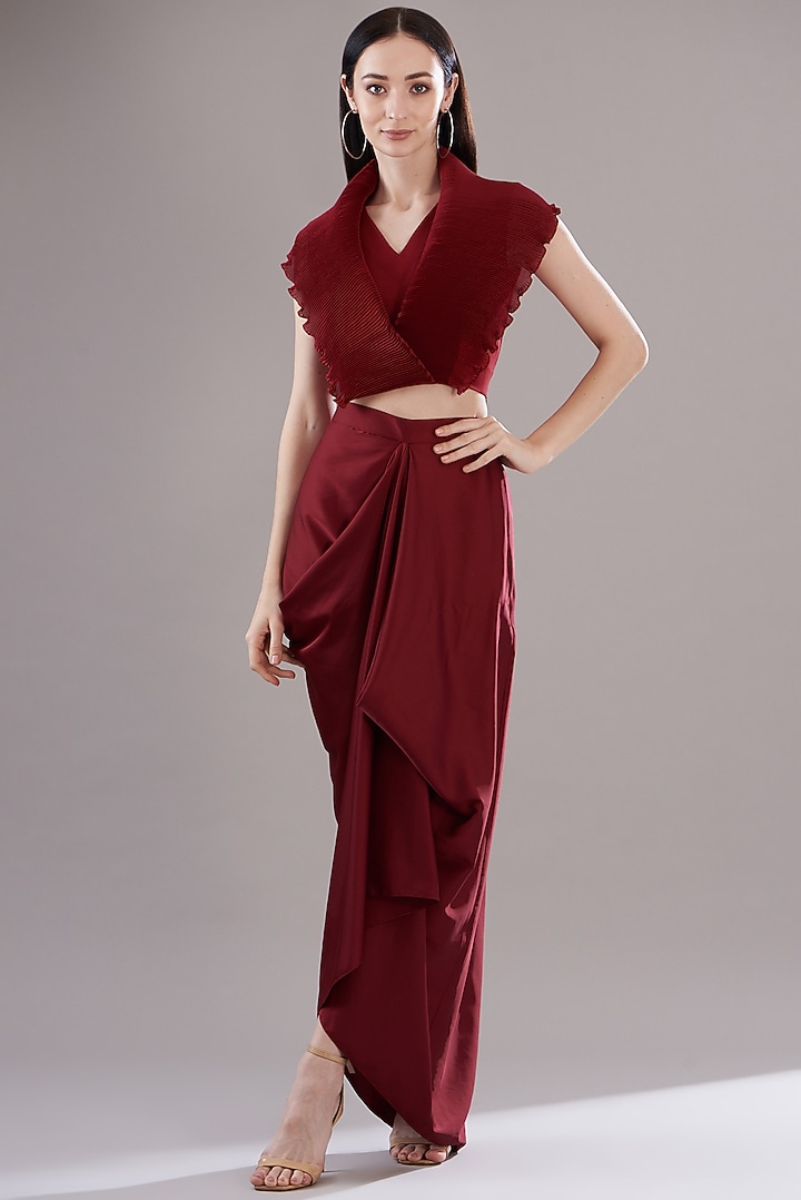 Red Organza Cape Set by RITIKA ARYA JAIN at Pernia's Pop Up Shop