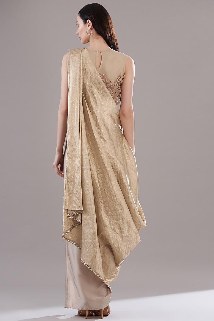 Gold Banarasi Pre-Draped Wedding Saree Set by RITIKA ARYA JAIN at Pernia's Pop Up Shop