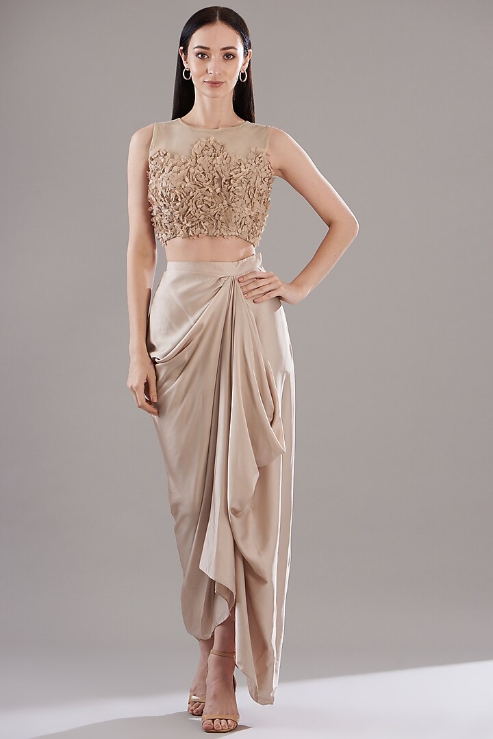 Gold Banarasi Pre-Draped Wedding Saree Set by RITIKA ARYA JAIN at Pernia's Pop Up Shop