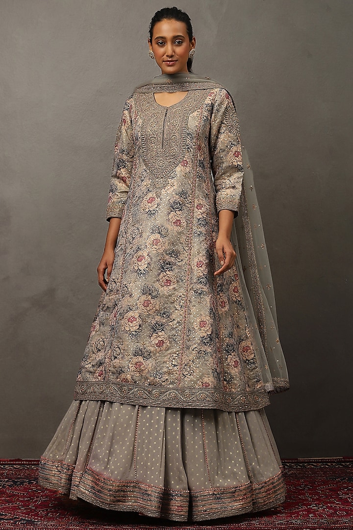 Grey Polyester Silk Hand & Machine Embroidered Kurta Set by Ri Ritu Kumar at Pernia's Pop Up Shop