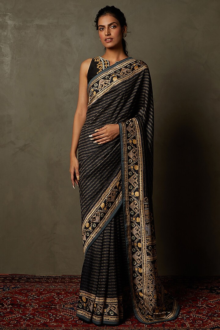 Black & Beige Murshidabad Silk Hand Embroidered Wedding Saree Set by Ri Ritu Kumar at Pernia's Pop Up Shop