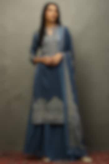 Indigo & Blue Silk Satin Hand Embroidered Kurta Set by Ri Ritu Kumar at Pernia's Pop Up Shop