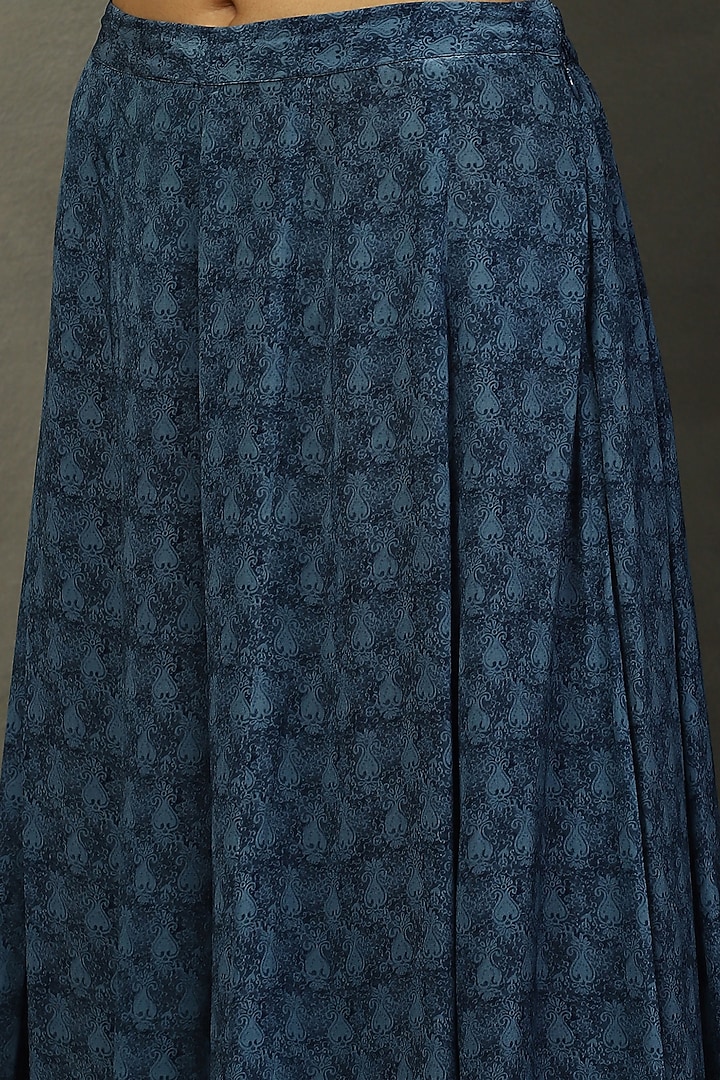 Indigo & Blue Silk Satin Hand Embroidered Kurta Set by Ri Ritu Kumar at Pernia's Pop Up Shop