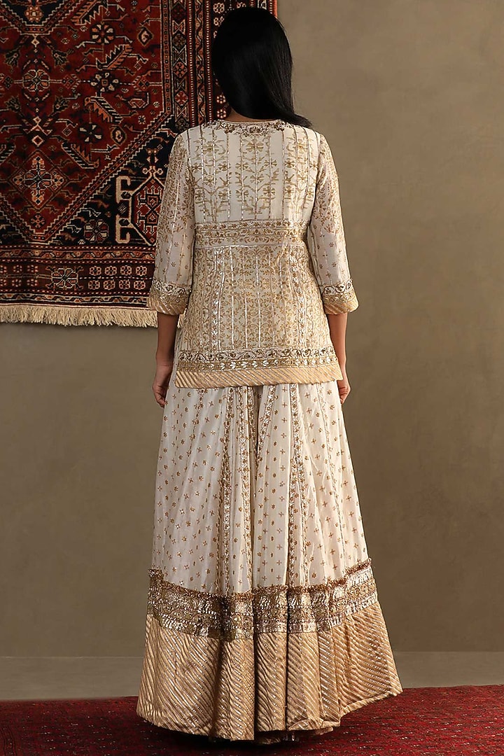 Off-White & Beige Silk Chanderi Gota Hand Embroidered Kurta Set by Ri Ritu Kumar at Pernia's Pop Up Shop