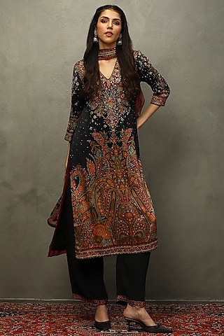 Ri Ritu Kumar - Buy Sarees, Lehenga, Kurta Sets Online 2025