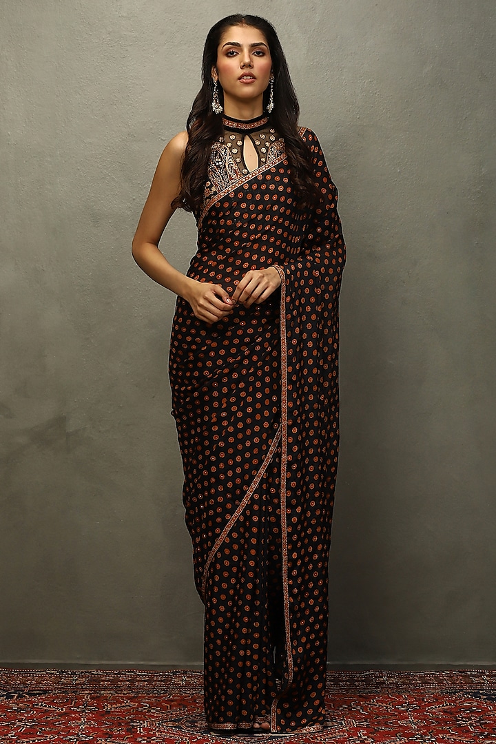 Black & Rust Viscose Chinon Aari Embroidered Saree Set by Ri Ritu Kumar at Pernia's Pop Up Shop