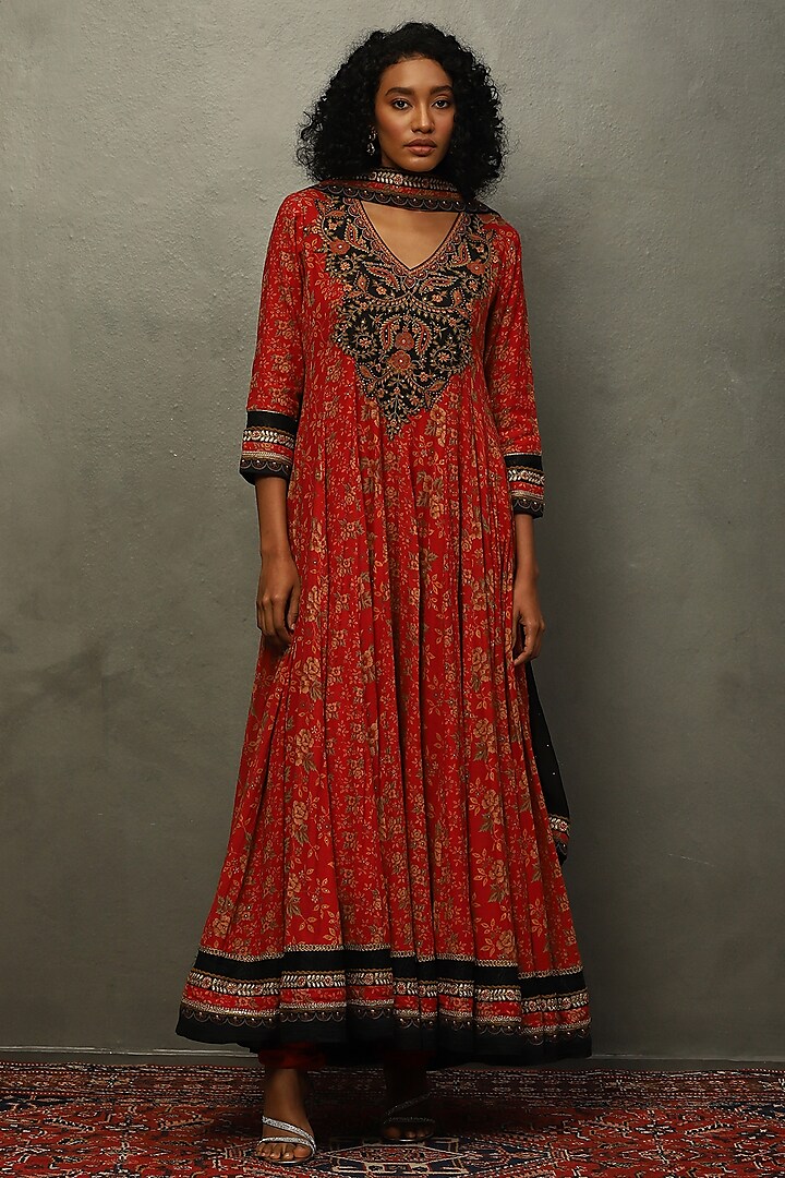 Red & Black Cotton Viscose Georgette Floral Printed Kurta Set by Ri Ritu Kumar at Pernia's Pop Up Shop