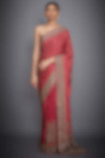 Fuchsia Embroidered Bridal Saree Set by Ri Ritu Kumar at Pernia's Pop Up Shop