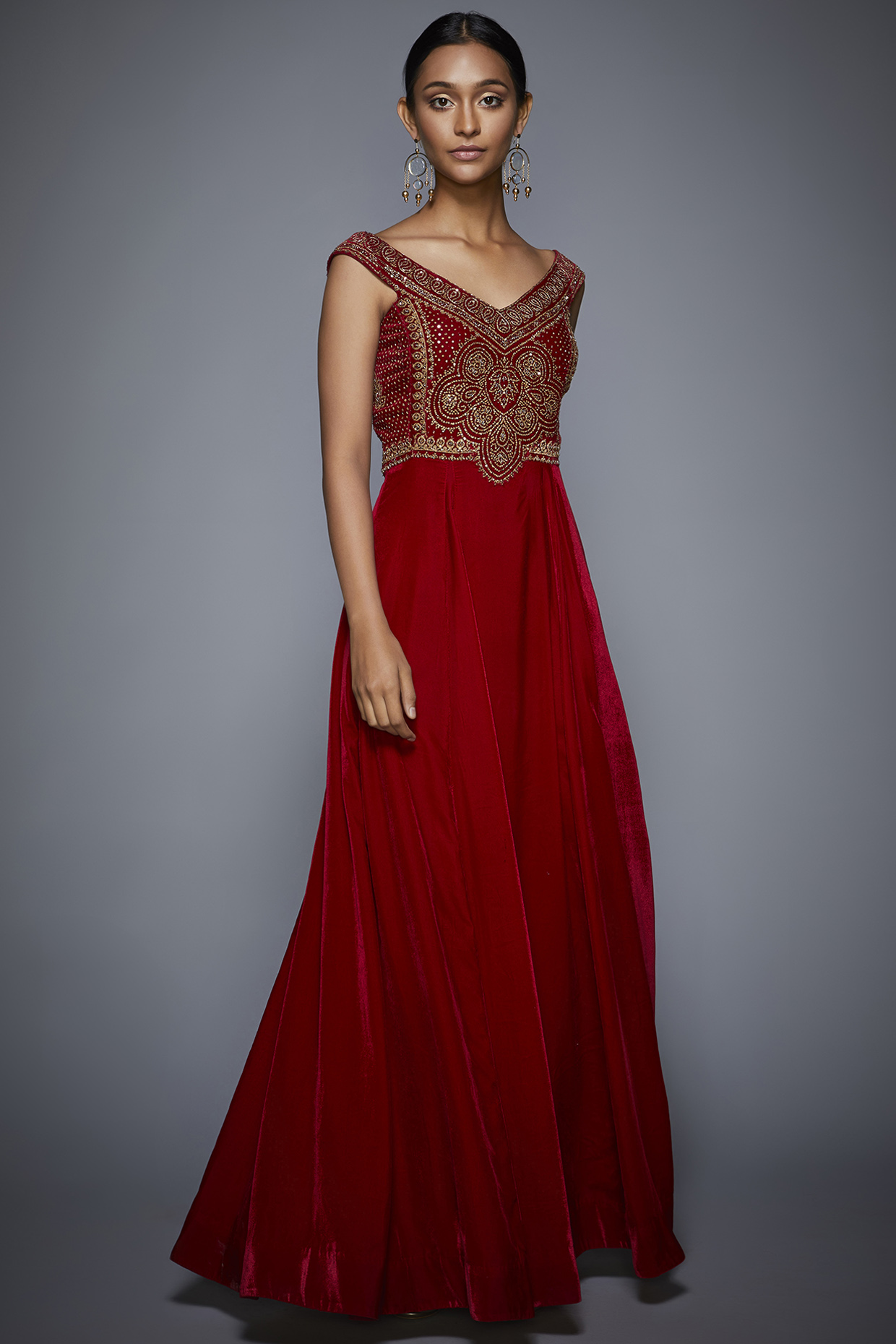 Burgundy Gold Embroidered Gown by Ri Ritu Kumar at Pernia s Pop Up Shop