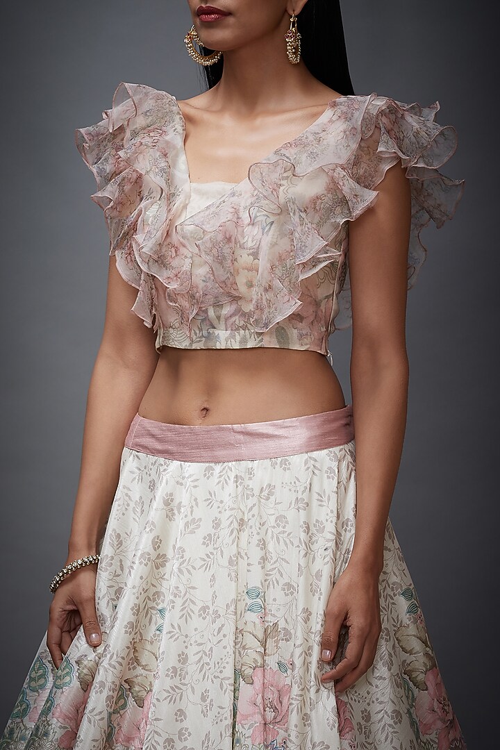Off White Embroidered Wedding Lehenga Set by Ri Ritu Kumar at Pernia's Pop Up Shop