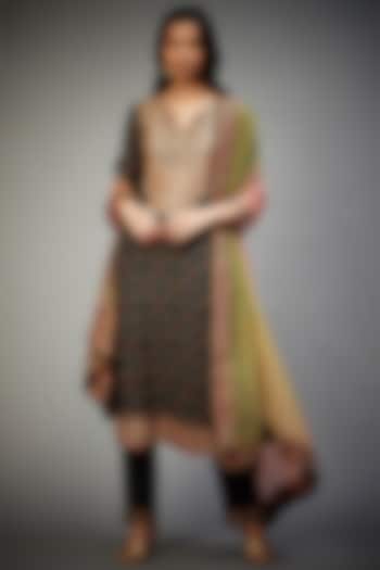 Black Rayon Crepe Rabari Hand Embroidered Kurta Set by Ri Ritu Kumar at Pernia's Pop Up Shop