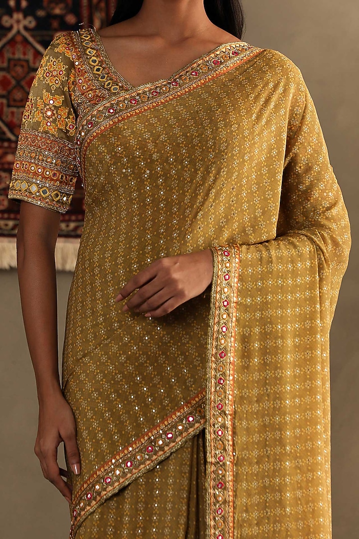 Moss Green Silk Bandhani printed & Embroidered Reception Saree Set by Ri Ritu Kumar at Pernia's Pop Up Shop