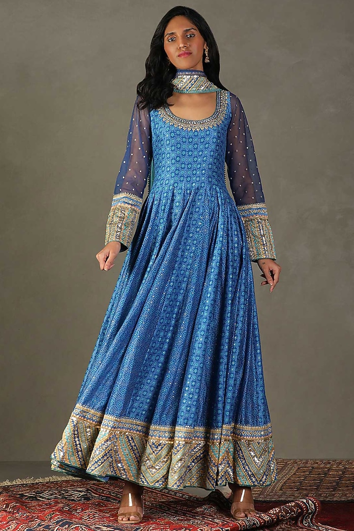 Quartz Blue Silk Cotton Bandhani Printed & Embroidered Kurta Set by Ri Ritu Kumar at Pernia's Pop Up Shop