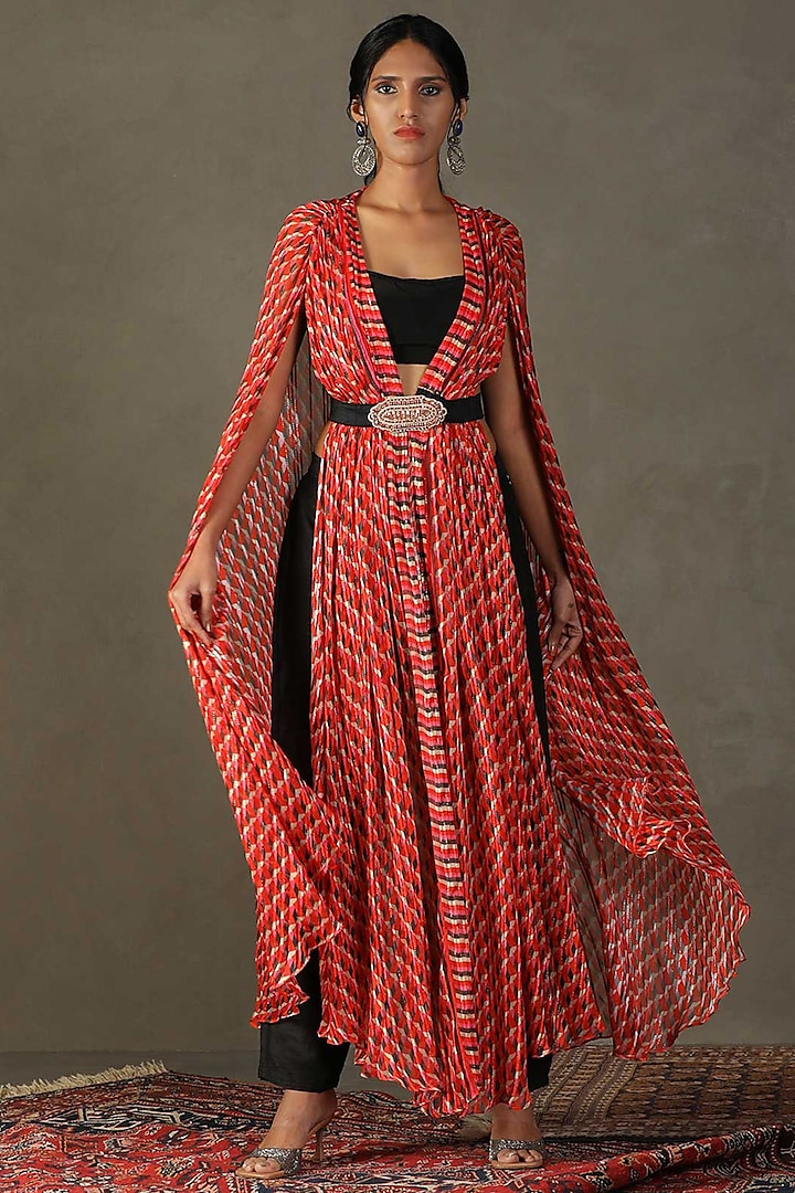 Poppy Viscose Geometric Printed Cape Set by Ri Ritu Kumar at Pernia's Pop Up Shop