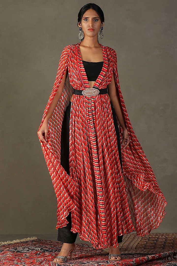 Poppy Viscose Geometric Printed Cape Set by Ri Ritu Kumar