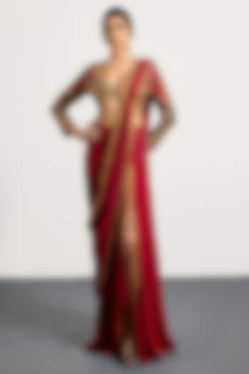 Prune Viscose Chinon Floral Printed & Zari Embroidered Reception Saree Set by Ri Ritu Kumar at Pernia's Pop Up Shop