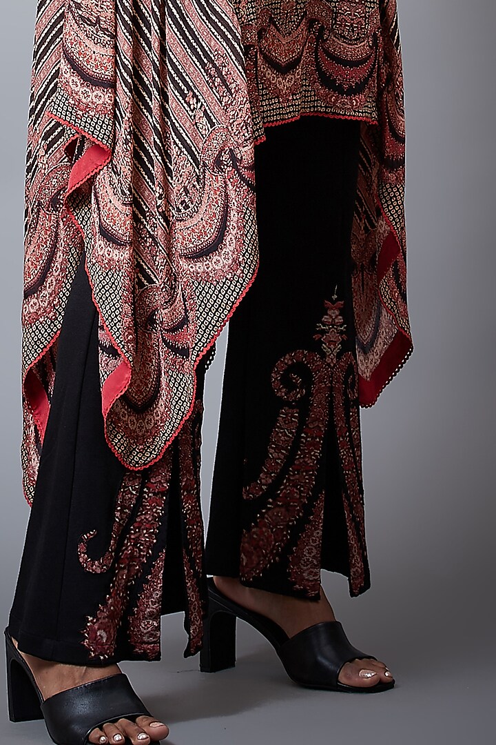Old Rose & Black Rayon Crepe Embroidered Kurta by Ri Ritu Kumar at Pernia's Pop Up Shop