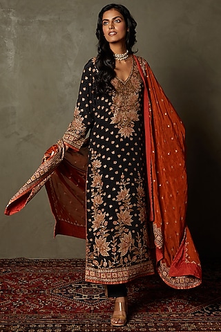 Black Rayon Crepe Embroidered Kurta Set by Ri Ritu Kumar