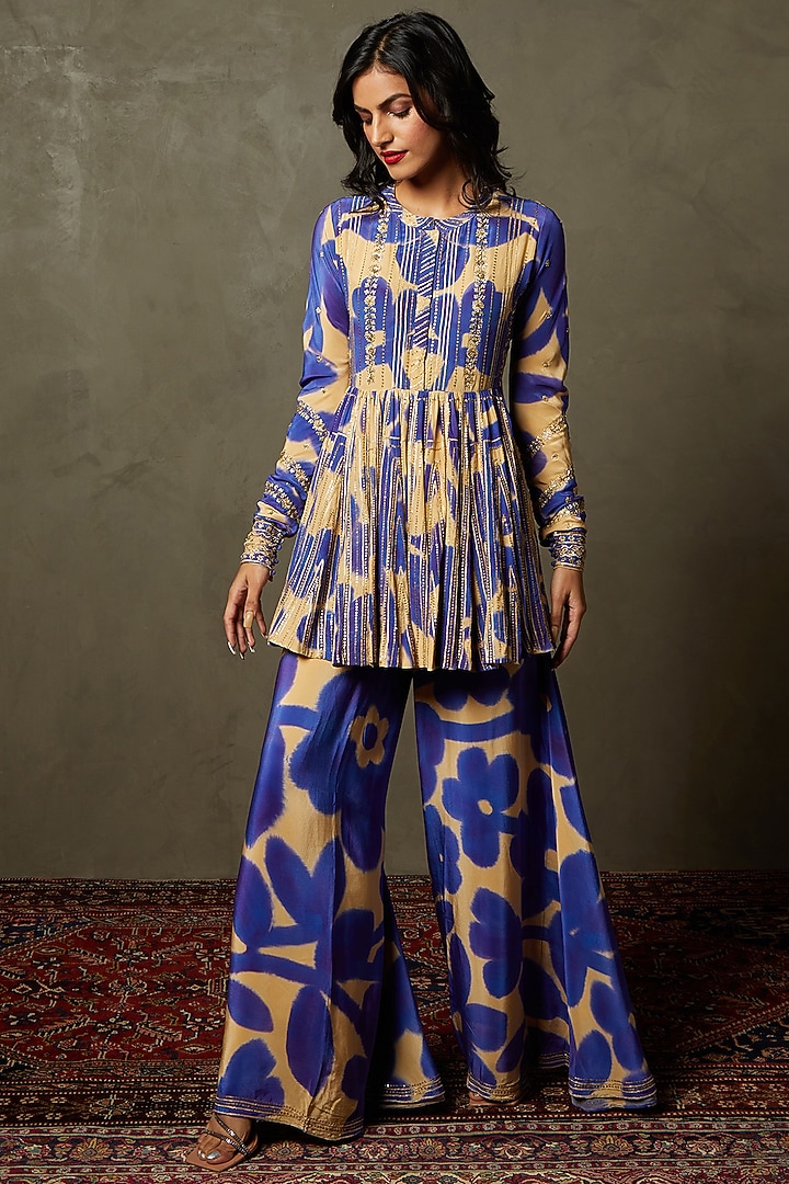 Purple & Ivory Silk Crepe Floral Printed Kurta Set by Ri Ritu Kumar at Pernia's Pop Up Shop