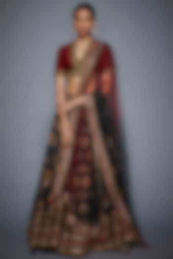 Black Floral Bridal Lehenga Set by Ri Ritu Kumar at Pernia's Pop Up Shop