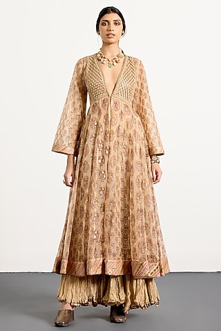 Beige & Pink Silk Organza Kalamkari Printed Kurta Set by Ri Ritu Kumar