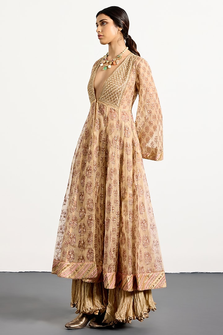 Beige & Pink Silk Organza Kalamkari Printed Kurta Set by Ri Ritu Kumar at Pernia's Pop Up Shop