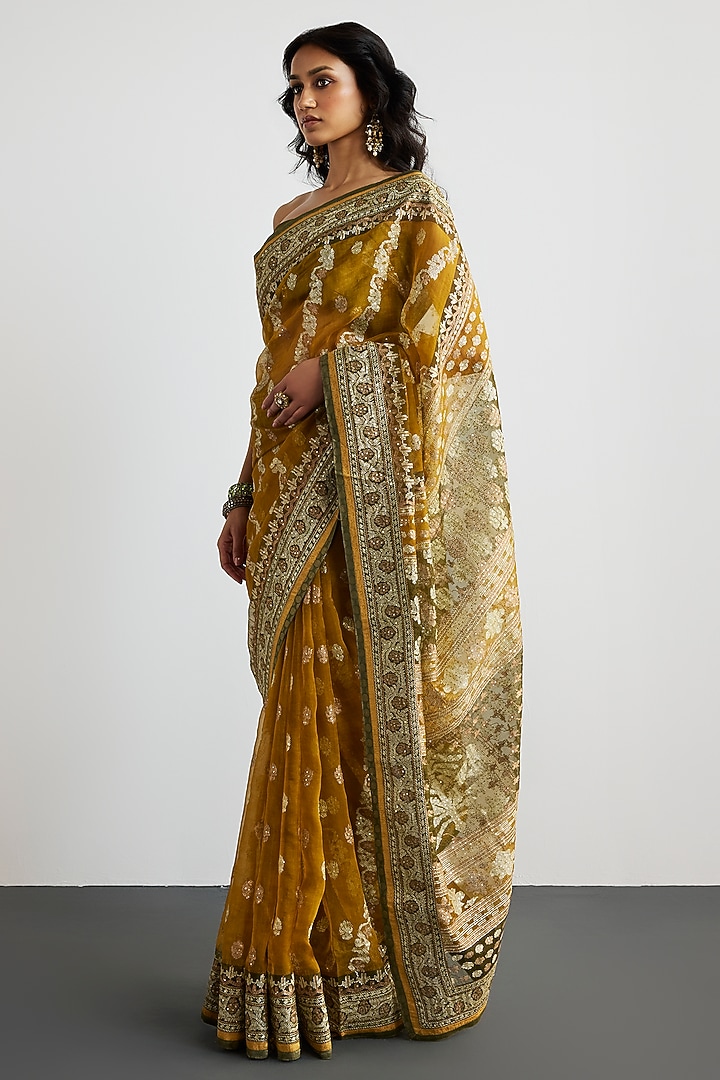 Mustard Silk Organza Jamdani Printed Bridal Saree Set by Ri Ritu Kumar at Pernia's Pop Up Shop