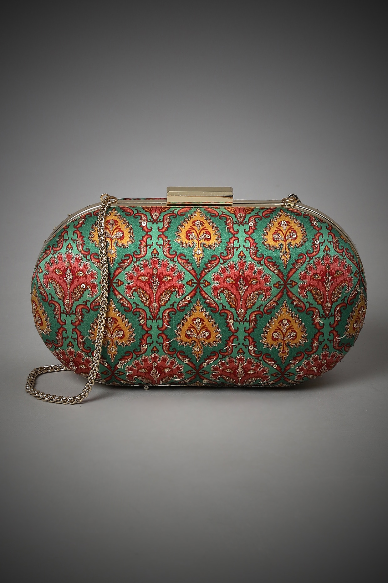 Ritu kumar clutch clearance