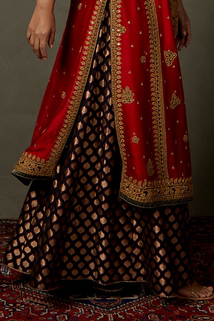 Red Silk Embroidered Kurta Set by Ri Ritu Kumar at Pernia's Pop Up Shop