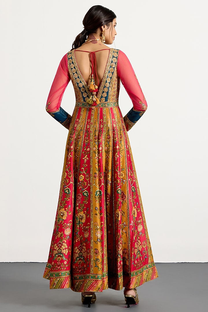 Fuchsia Dupion & Viscose Kurta Set by Ri Ritu Kumar at Pernia's Pop Up Shop