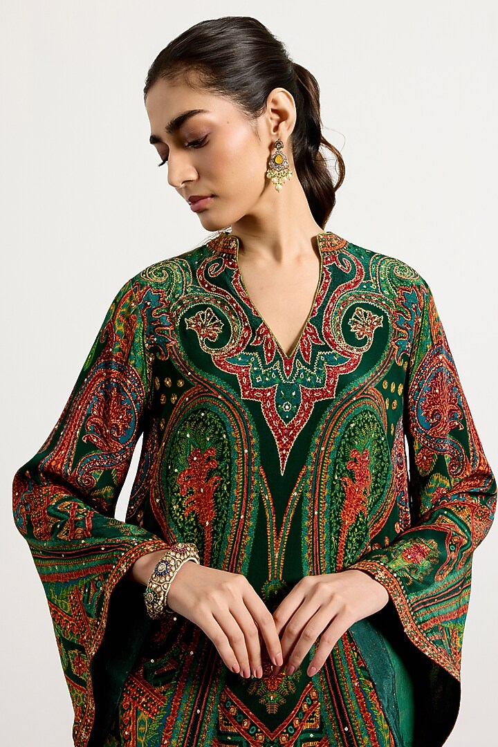 Emerald Green & Burgundy Rayon Crepe Kurta by Ri Ritu Kumar at Pernia's Pop Up Shop