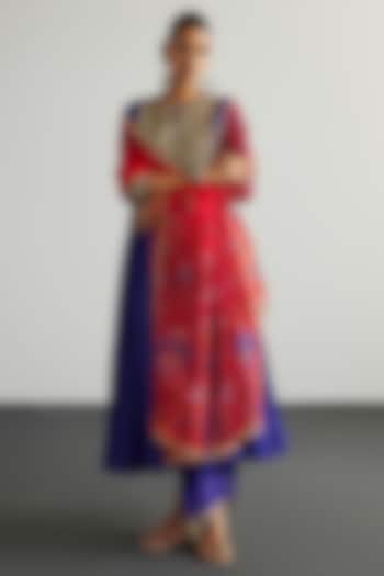 Purple & Gold Silk Chanderi Kurta Set by Ri Ritu Kumar at Pernia's Pop Up Shop