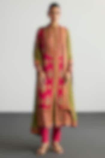 Fuchsia & Olive Green Silk Satin Kurta Set by Ri Ritu Kumar at Pernia's Pop Up Shop
