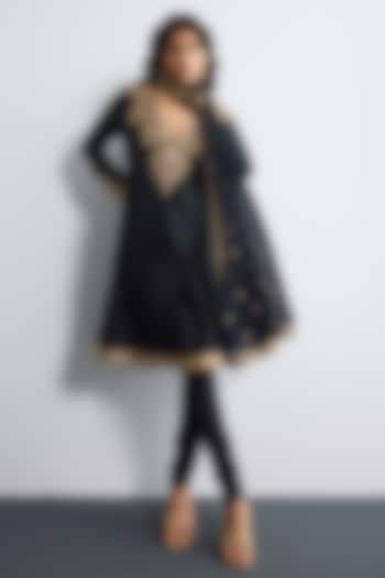 Black Silk Chanderi Kurta Set by Ri Ritu Kumar at Pernia's Pop Up Shop