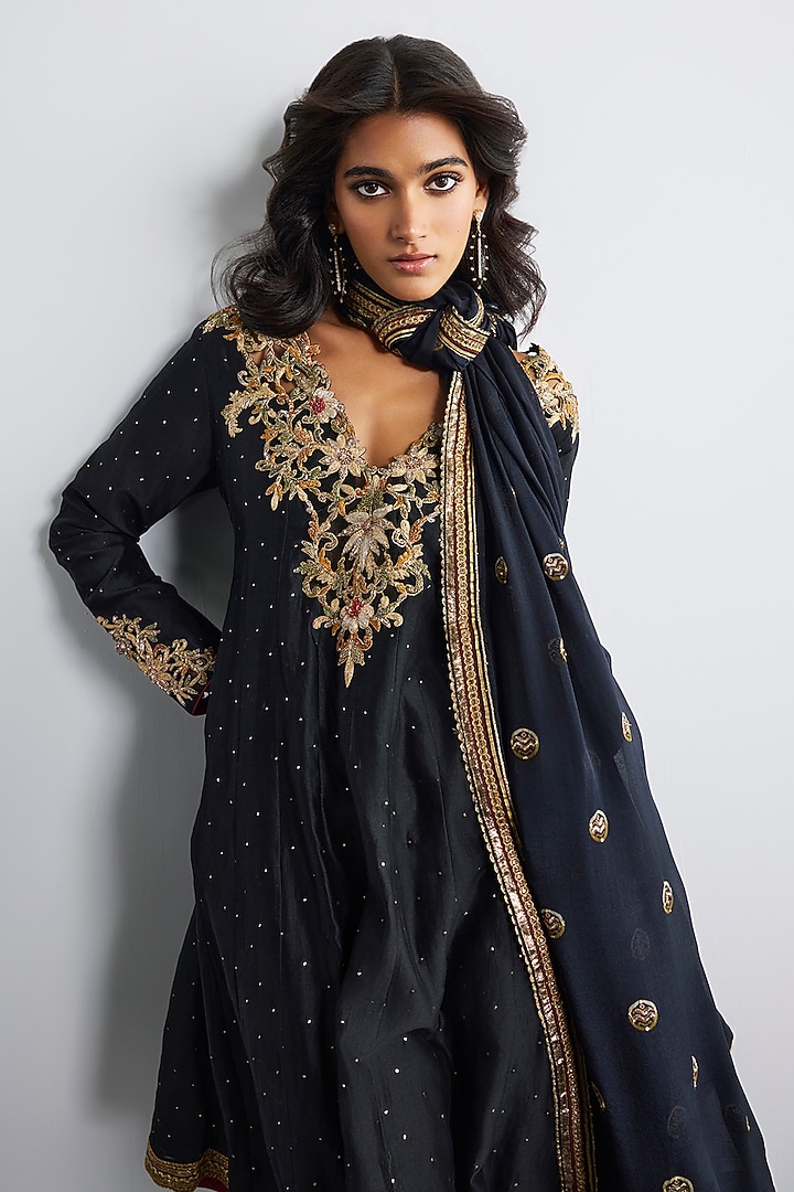 Black Silk Chanderi Kurta Set by Ri Ritu Kumar at Pernia's Pop Up Shop