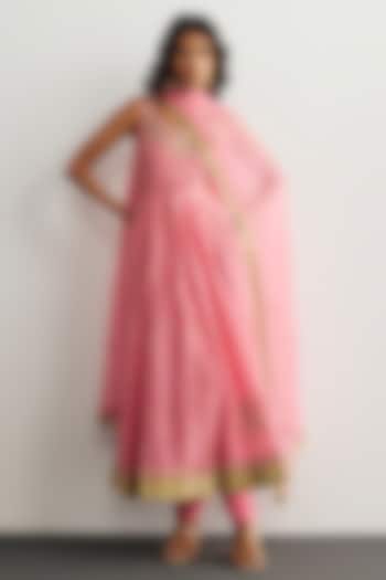 Bubblegum Pink Chanderi Silk Wedding Anarkali Set by Ri Ritu Kumar at Pernia's Pop Up Shop