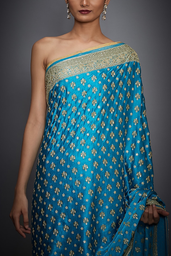 Turquoise & Gold Hand Embroidered Reception Saree Set by Ri Ritu Kumar at Pernia's Pop Up Shop