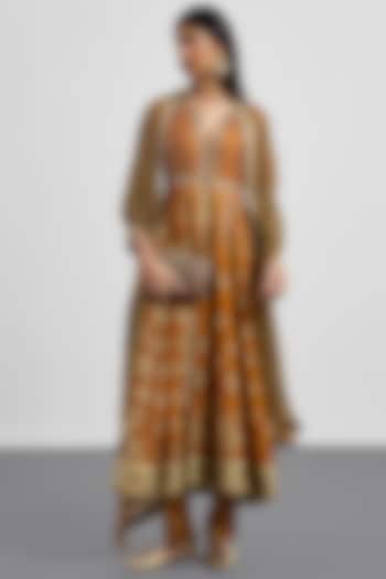 Mustard Silk Chanderi Printed Kurta Set by Ri Ritu Kumar at Pernia's Pop Up Shop