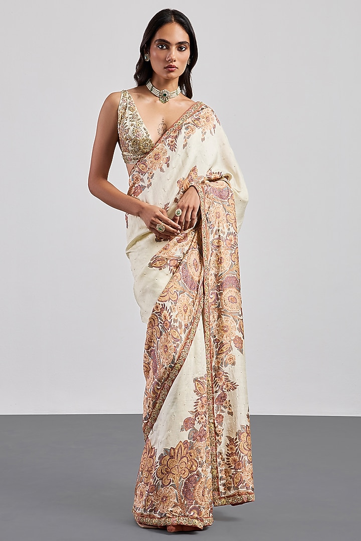 Beige Murshidabad Silk Embroidered Reception Saree Set by Ri Ritu Kumar at Pernia's Pop Up Shop