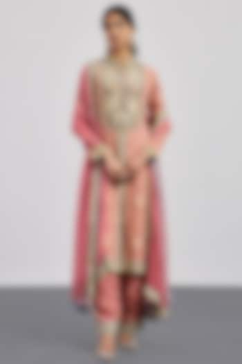 Pink Silk Crepe Embroidered Kurta Set by Ri Ritu Kumar at Pernia's Pop Up Shop